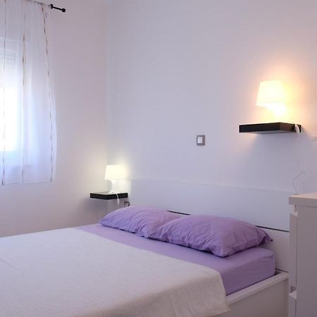 Apartmani Mojca Selce Eksteriør billede