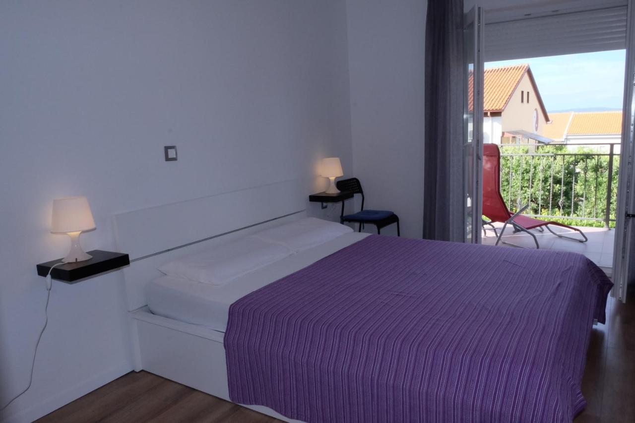 Apartmani Mojca Selce Eksteriør billede